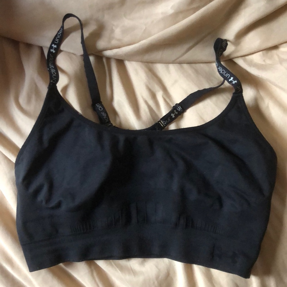 Black under armour sports bra